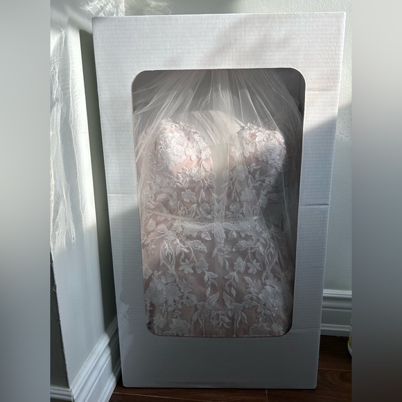 Beautiful light pink mermaid wedding dress - Picture 5 of 5